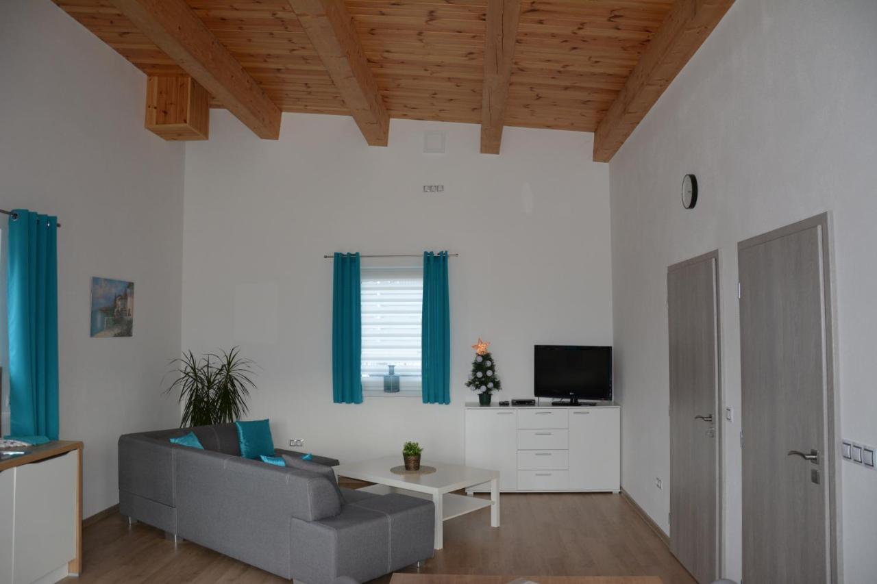 Apartmány Eva Rynešová Lipno nad Vltavou Esterno foto