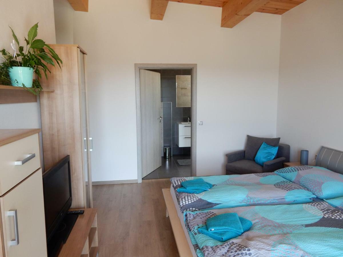 Apartmány Eva Rynešová Lipno nad Vltavou Esterno foto